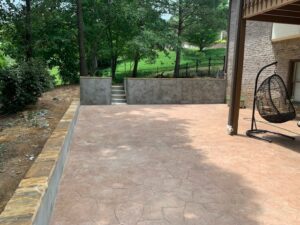 patio-stamped-stained-retainingwall-concrete